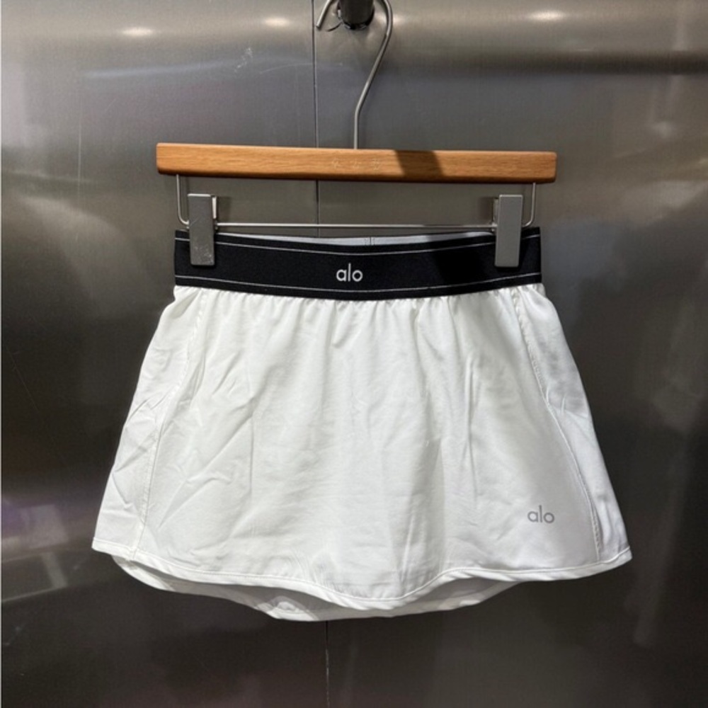 ALO Yoga White Skirt